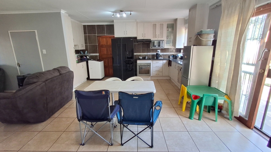 2 Bedroom Property for Sale in Theresa Park Gauteng