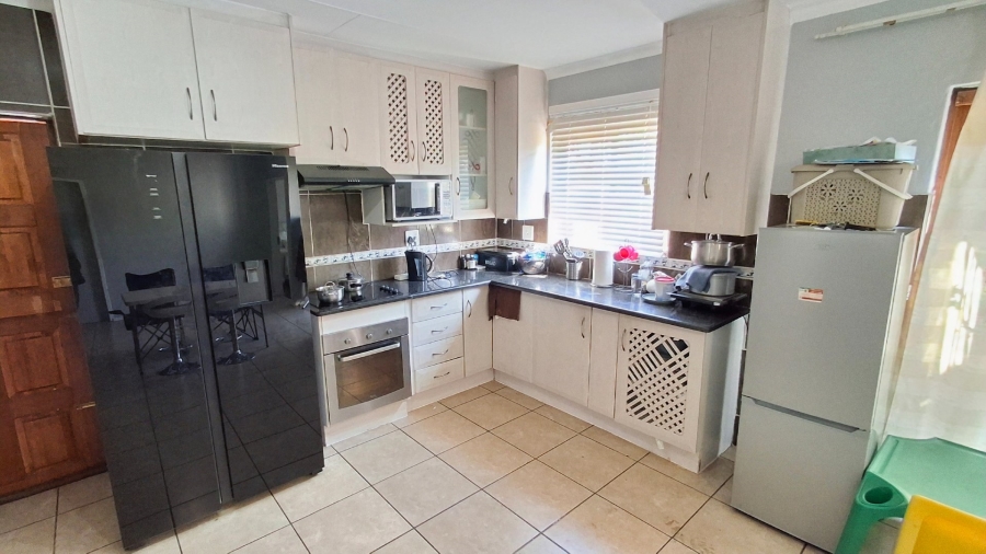 2 Bedroom Property for Sale in Theresa Park Gauteng