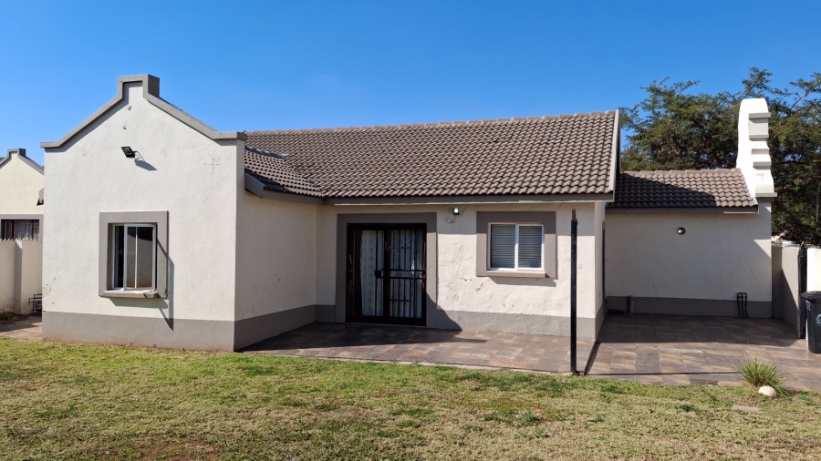 2 Bedroom Property for Sale in Theresa Park Gauteng