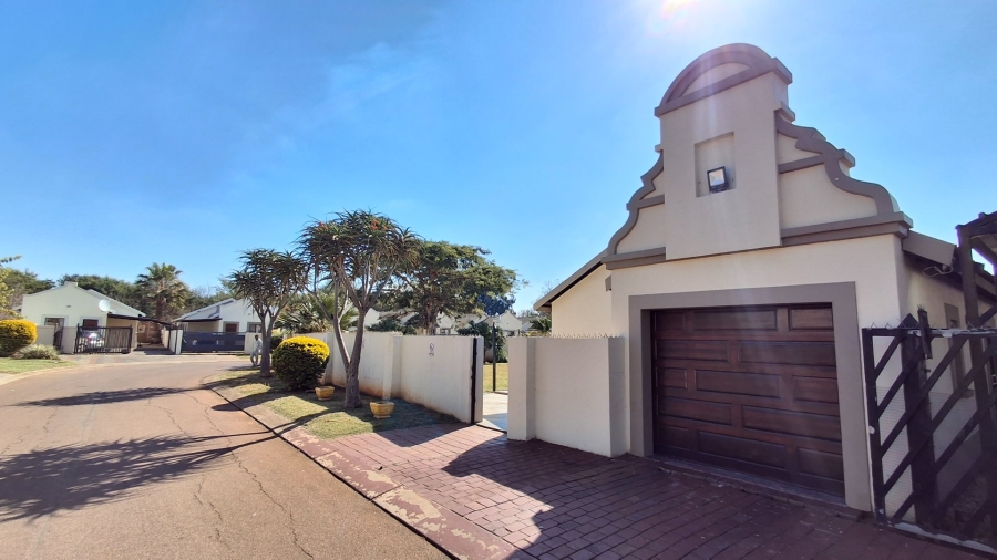 2 Bedroom Property for Sale in Theresa Park Gauteng