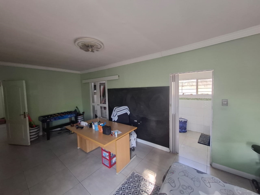 6 Bedroom Property for Sale in Croydon Gauteng