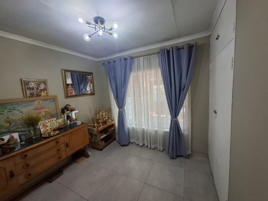 6 Bedroom Property for Sale in Croydon Gauteng