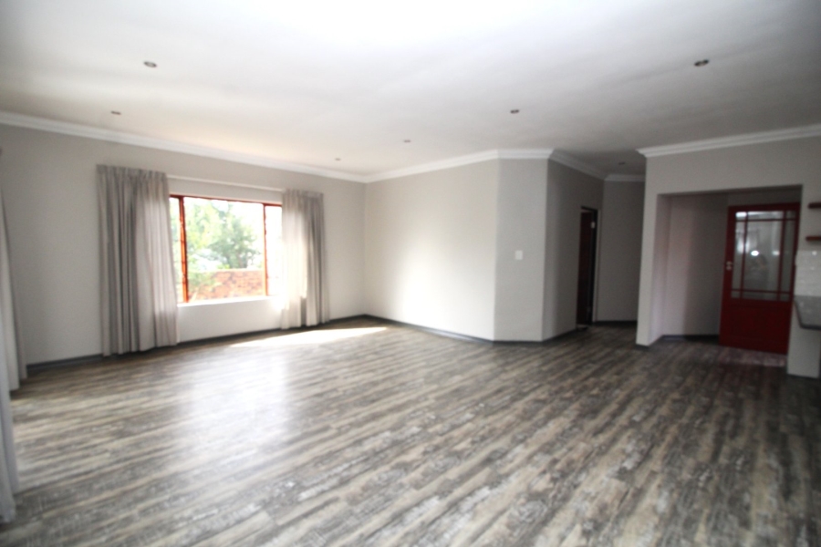 3 Bedroom Property for Sale in Thatchfield Hills Gauteng