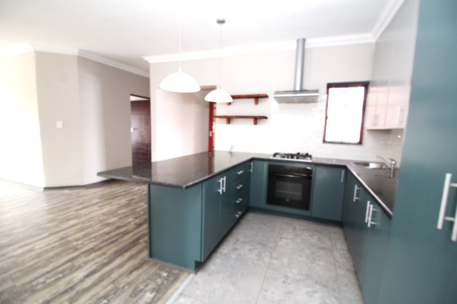 3 Bedroom Property for Sale in Thatchfield Hills Gauteng