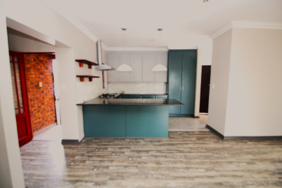 3 Bedroom Property for Sale in Thatchfield Hills Gauteng