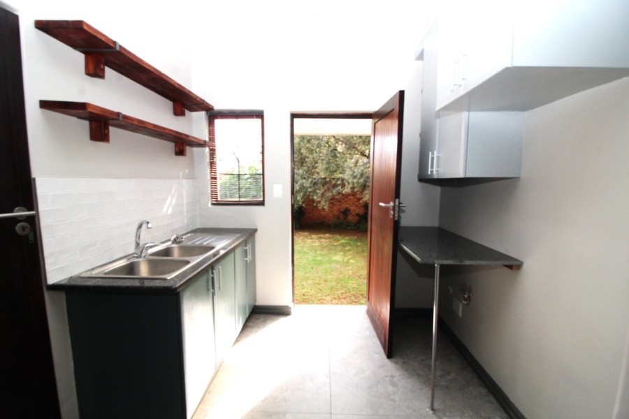 3 Bedroom Property for Sale in Thatchfield Hills Gauteng