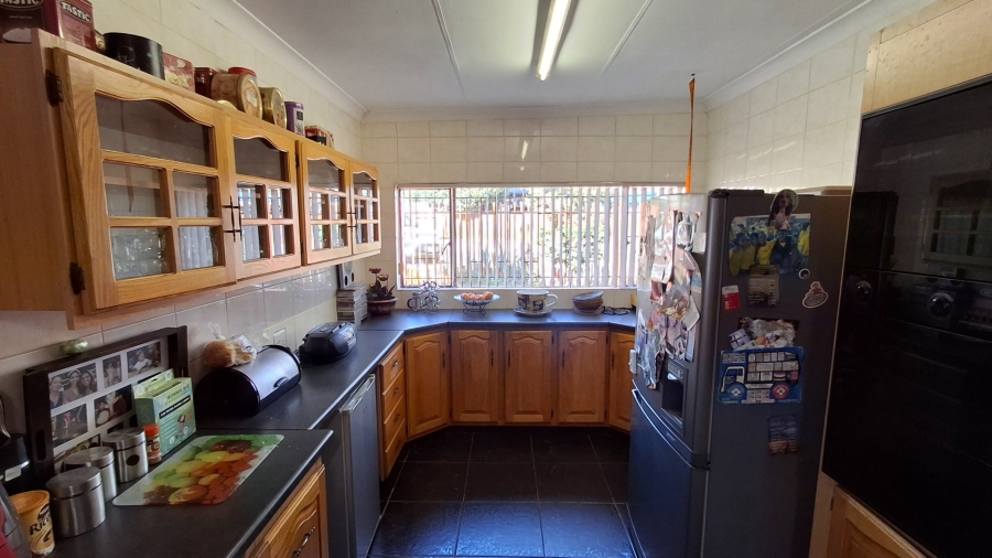 4 Bedroom Property for Sale in Sinoville Gauteng