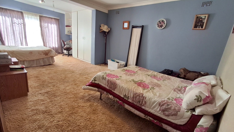 4 Bedroom Property for Sale in Sinoville Gauteng