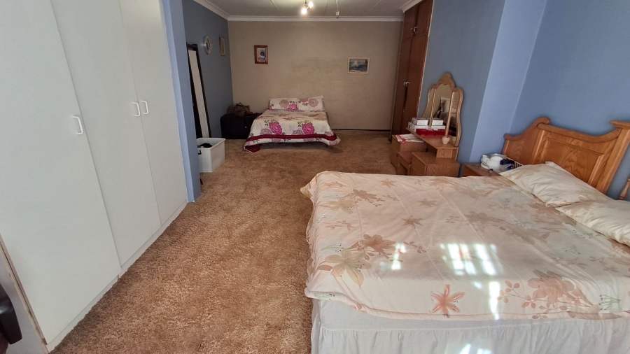 4 Bedroom Property for Sale in Sinoville Gauteng
