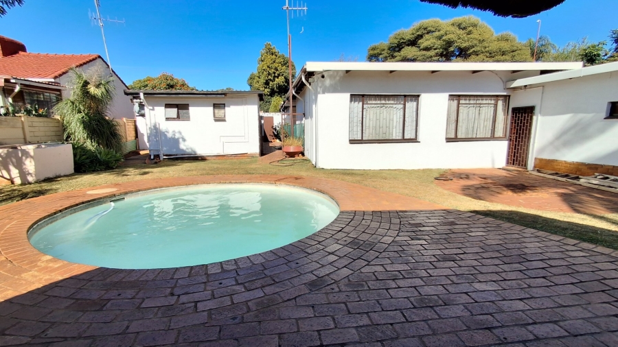 4 Bedroom Property for Sale in Sinoville Gauteng