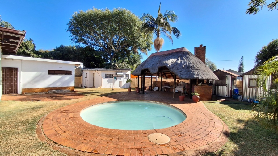 4 Bedroom Property for Sale in Sinoville Gauteng