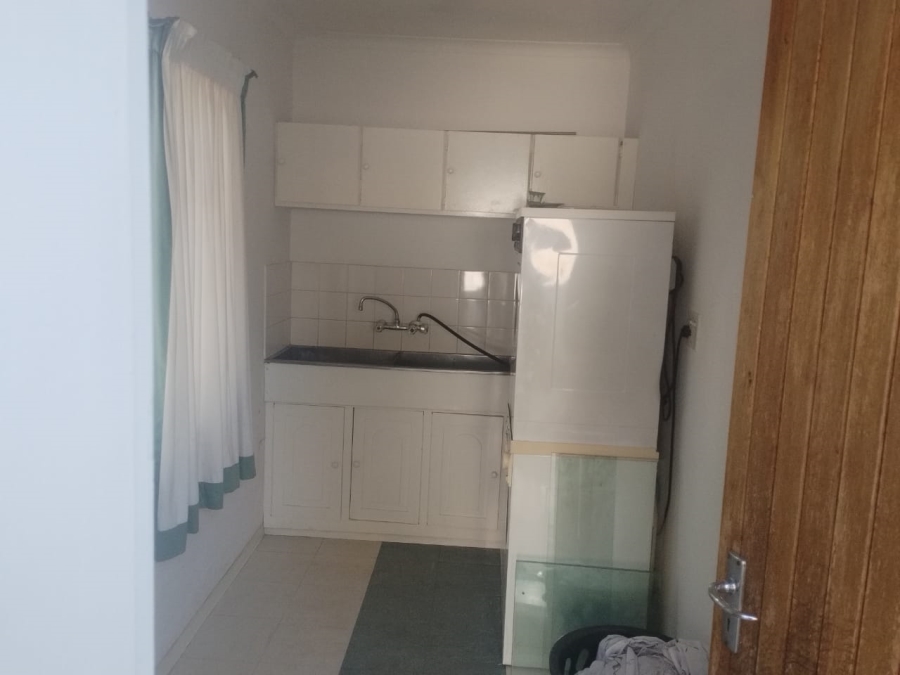To Let 3 Bedroom Property for Rent in Hurlyvale Gauteng
