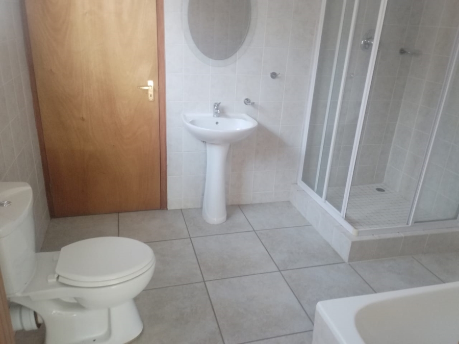 To Let 3 Bedroom Property for Rent in Hurlyvale Gauteng