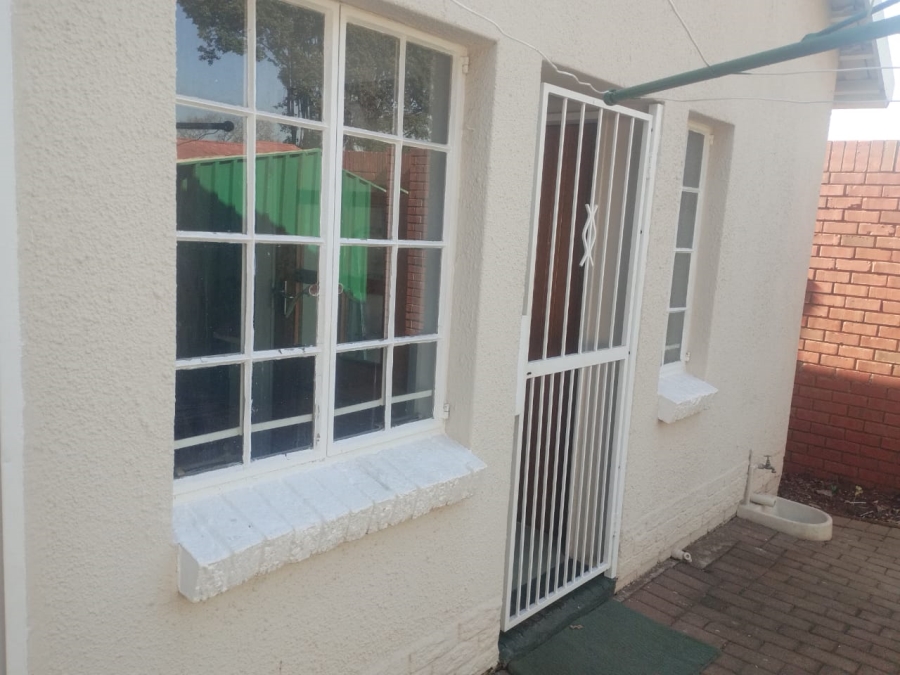 To Let 3 Bedroom Property for Rent in Hurlyvale Gauteng