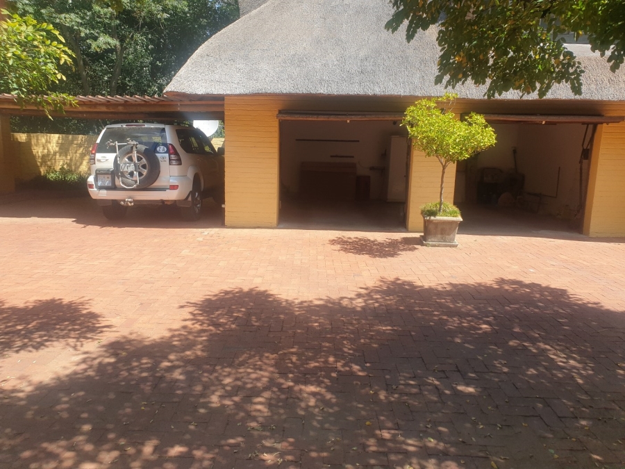  Bedroom Property for Sale in Farmall A H Gauteng