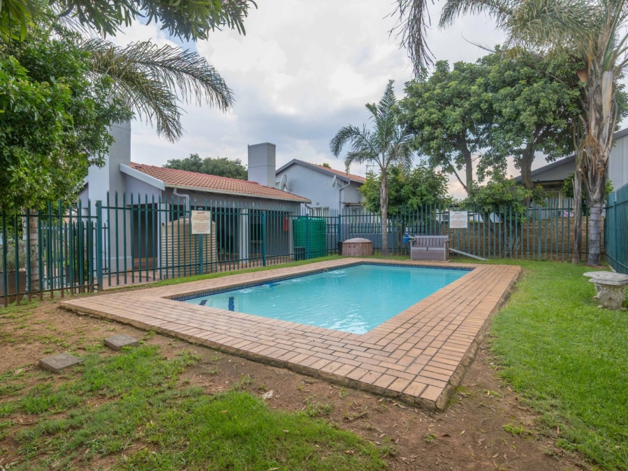 To Let 2 Bedroom Property for Rent in Eden Glen Gauteng