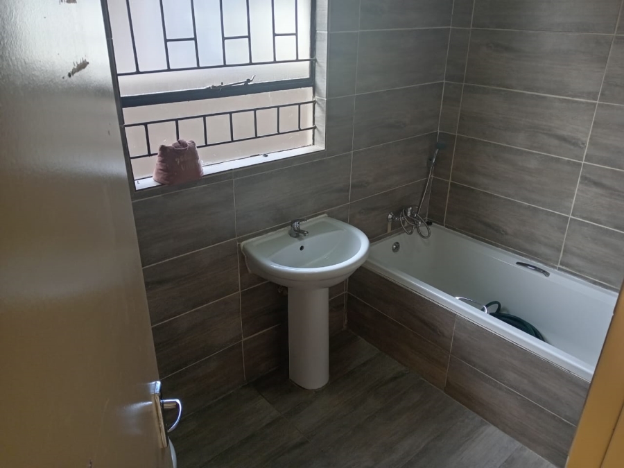 3 Bedroom Property for Sale in Soshanguve VV Gauteng
