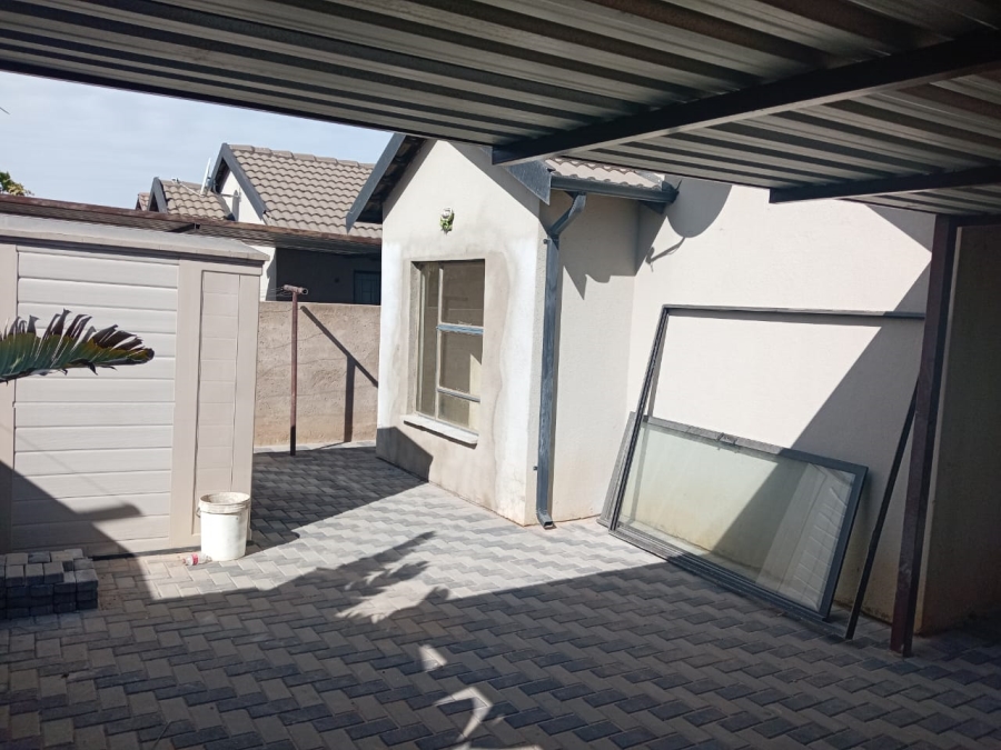 3 Bedroom Property for Sale in Soshanguve VV Gauteng