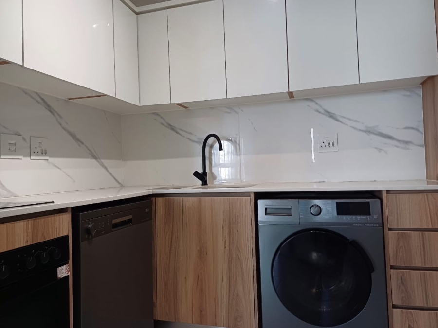 To Let 1 Bedroom Property for Rent in Waterfall Gauteng