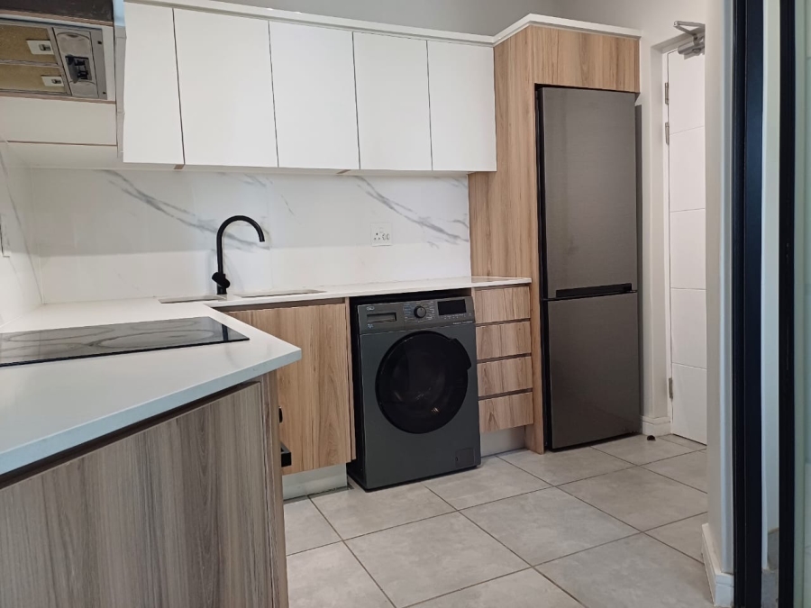To Let 1 Bedroom Property for Rent in Waterfall Gauteng