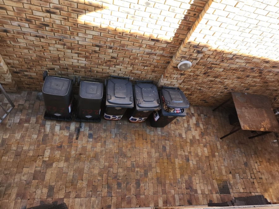 To Let 3 Bedroom Property for Rent in Evans Park Gauteng