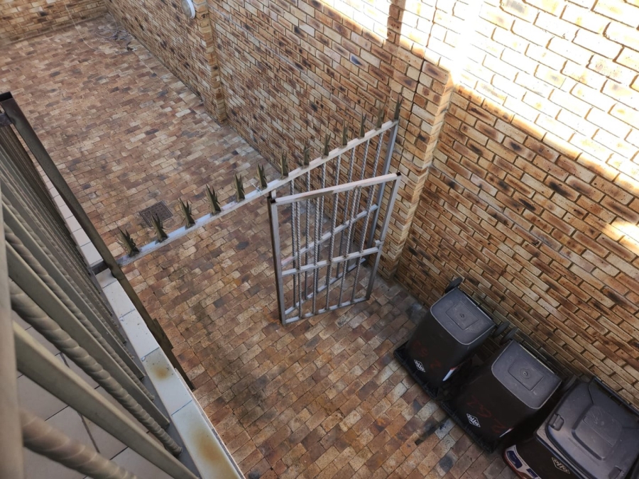 To Let 3 Bedroom Property for Rent in Evans Park Gauteng