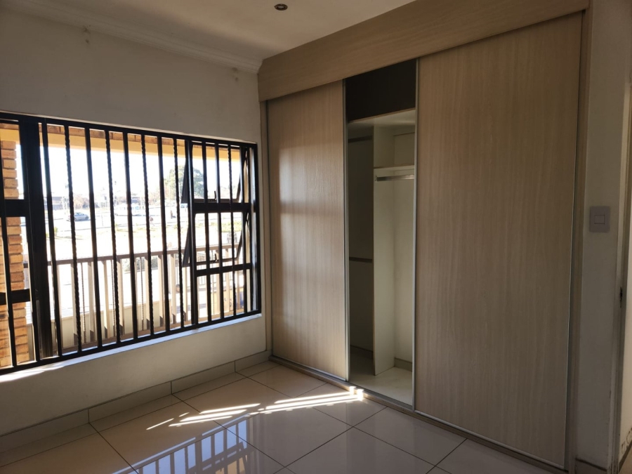 To Let 3 Bedroom Property for Rent in Evans Park Gauteng