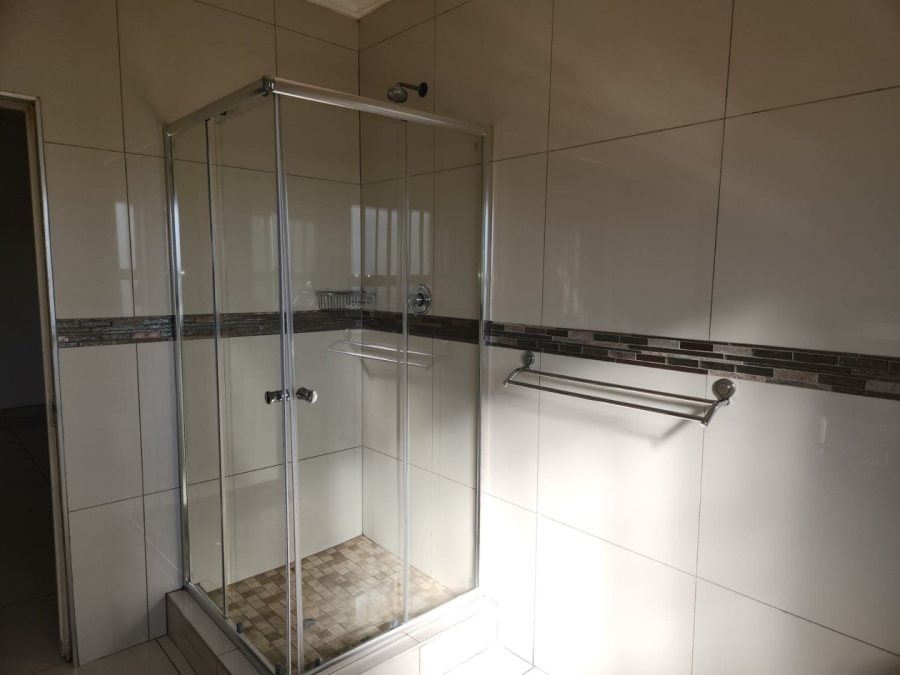 To Let 3 Bedroom Property for Rent in Evans Park Gauteng