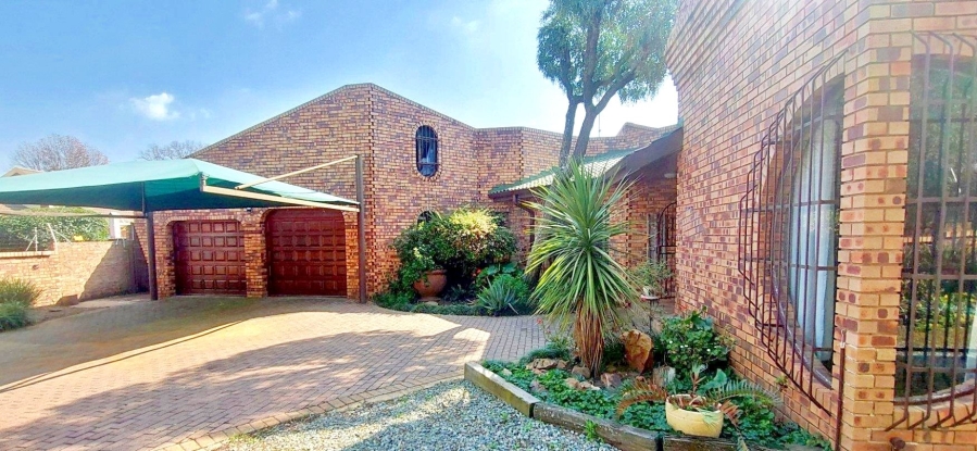 4 Bedroom Property for Sale in Ferryvale Gauteng