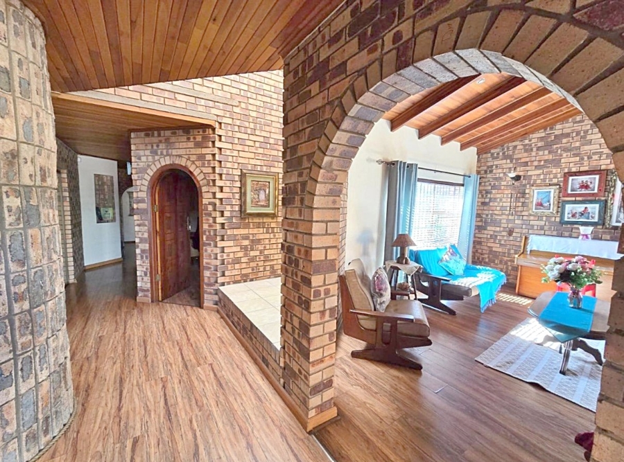 4 Bedroom Property for Sale in Ferryvale Gauteng