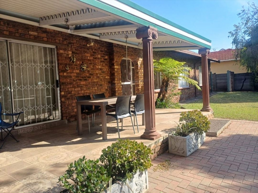 4 Bedroom Property for Sale in Norkem Park Gauteng