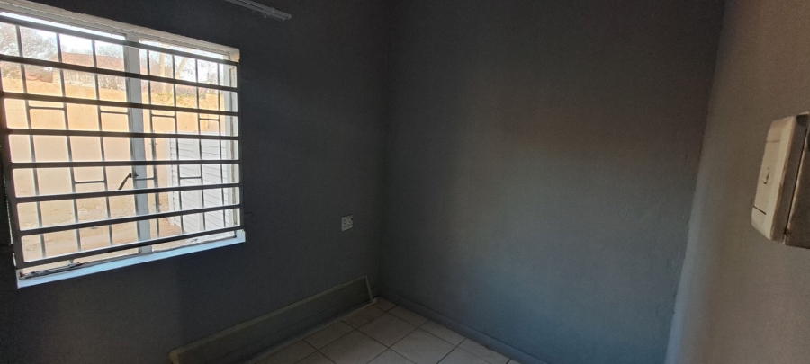 To Let 3 Bedroom Property for Rent in Edenvale Central Gauteng