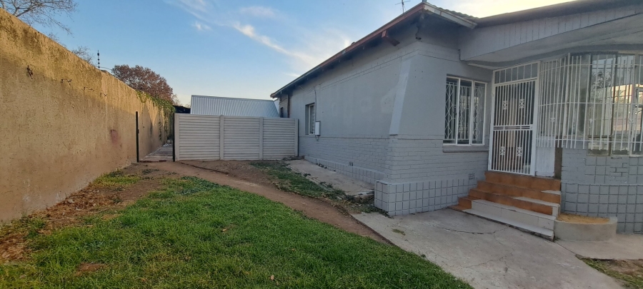 To Let 3 Bedroom Property for Rent in Edenvale Central Gauteng