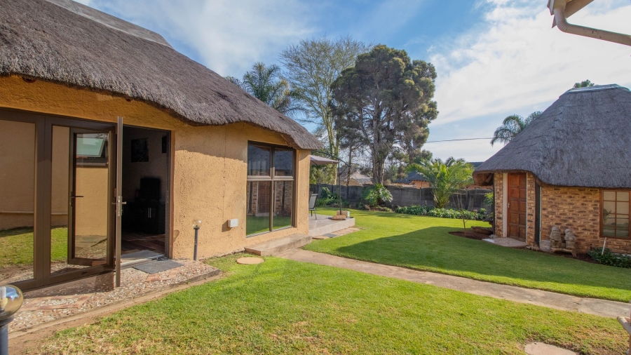 3 Bedroom Property for Sale in Birchleigh North Gauteng