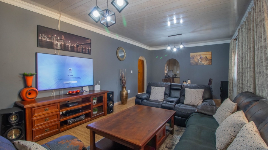 3 Bedroom Property for Sale in Birchleigh North Gauteng