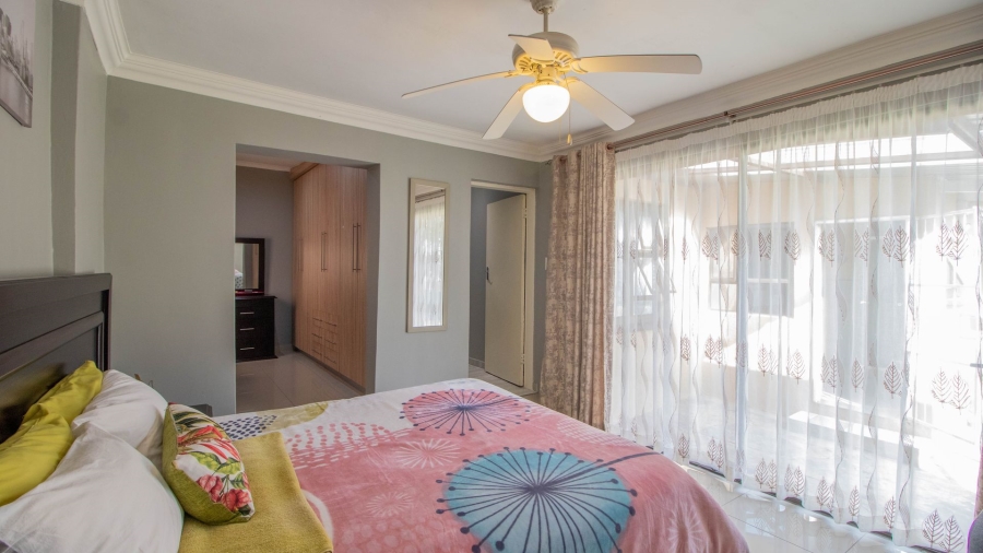 3 Bedroom Property for Sale in Birchleigh North Gauteng