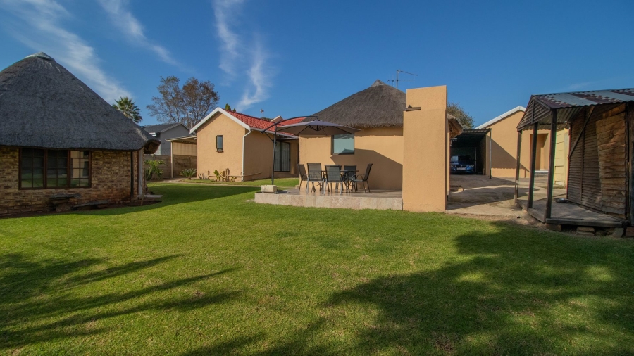 3 Bedroom Property for Sale in Birchleigh North Gauteng