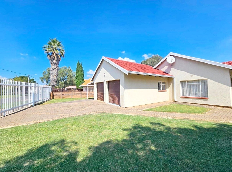 3 Bedroom Property for Sale in Ferryvale Gauteng
