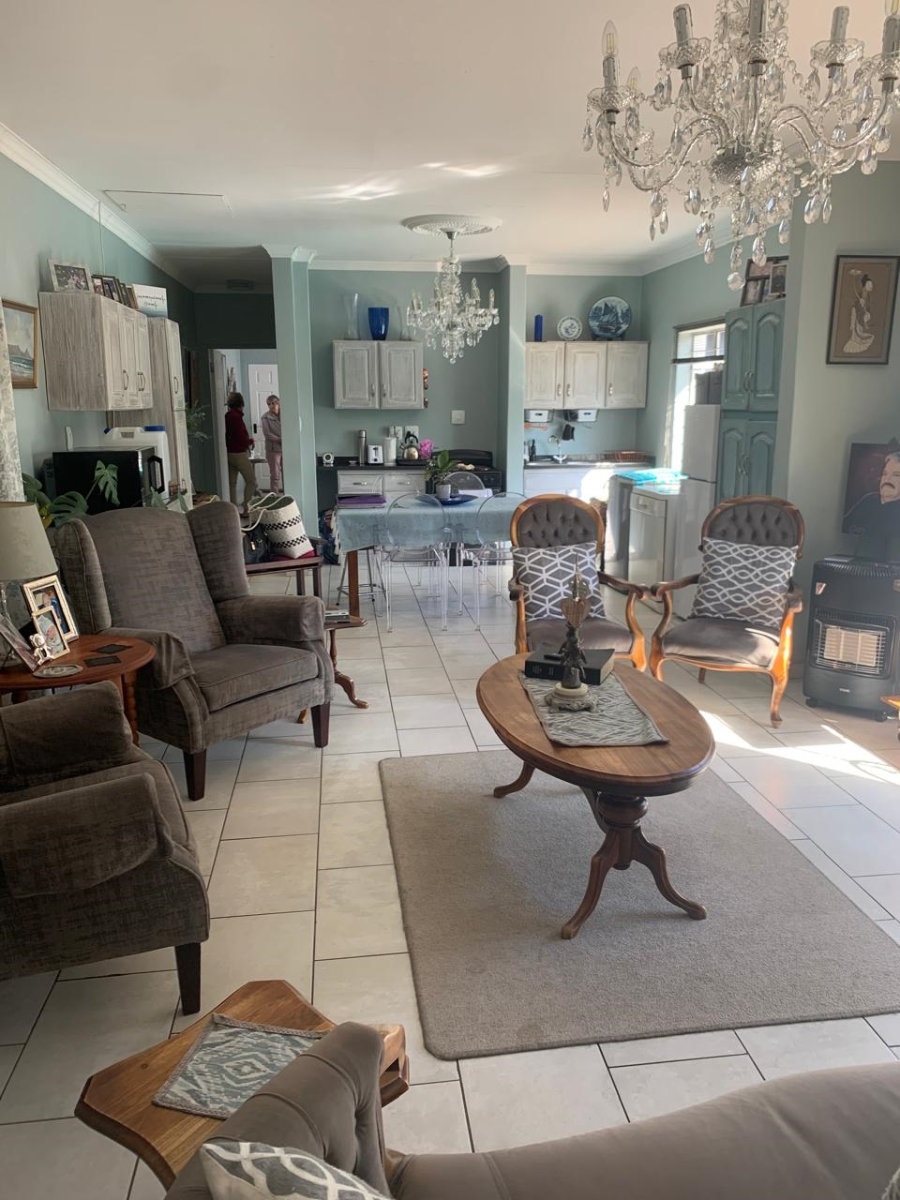 2 Bedroom Property for Sale in Glen Marais Gauteng