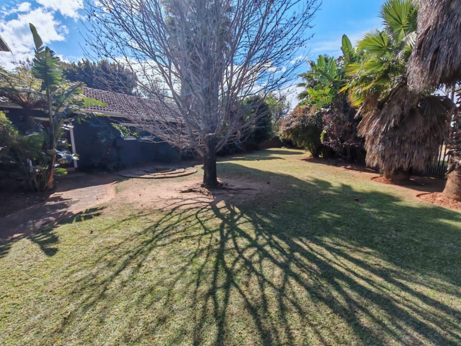 2 Bedroom Property for Sale in Glen Marais Gauteng