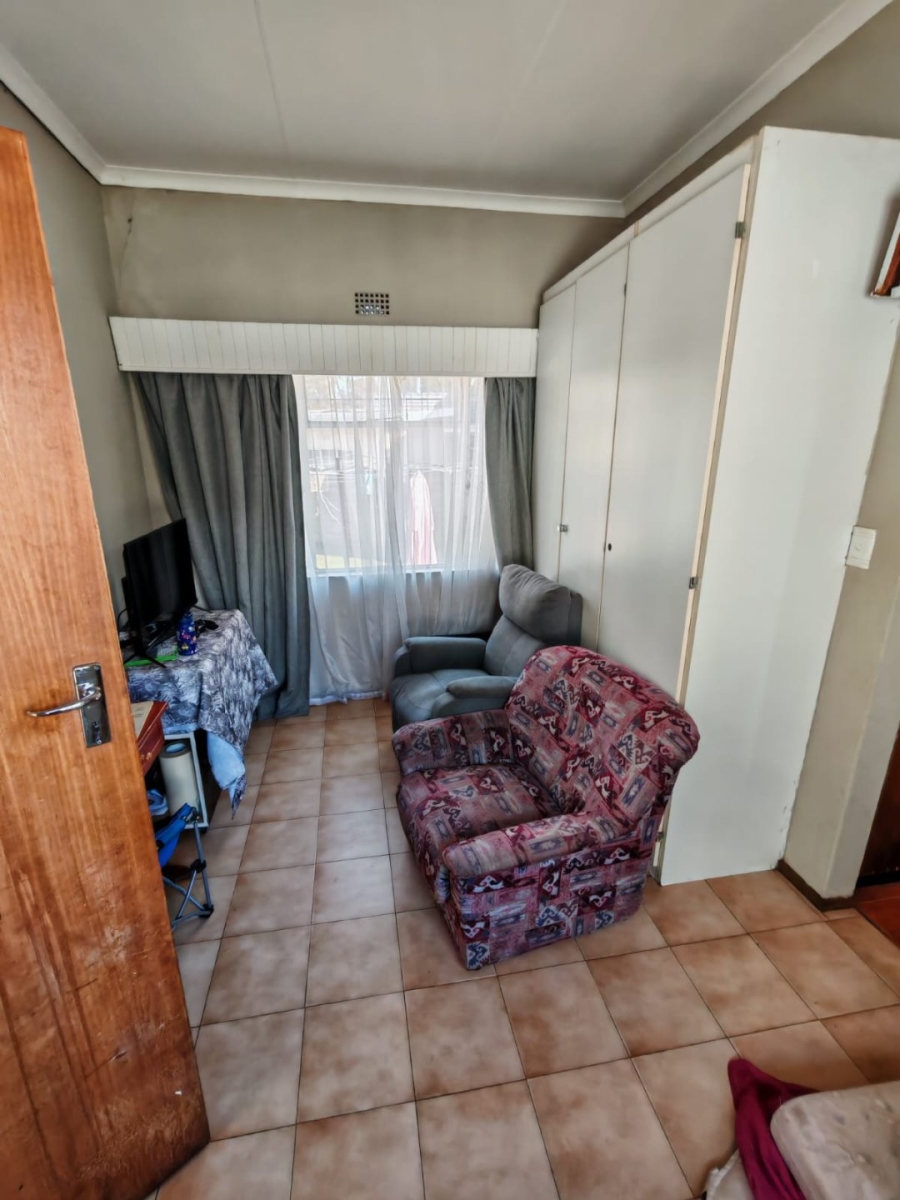 2 Bedroom Property for Sale in Glen Marais Gauteng