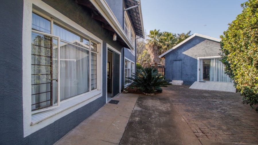 2 Bedroom Property for Sale in Glen Marais Gauteng