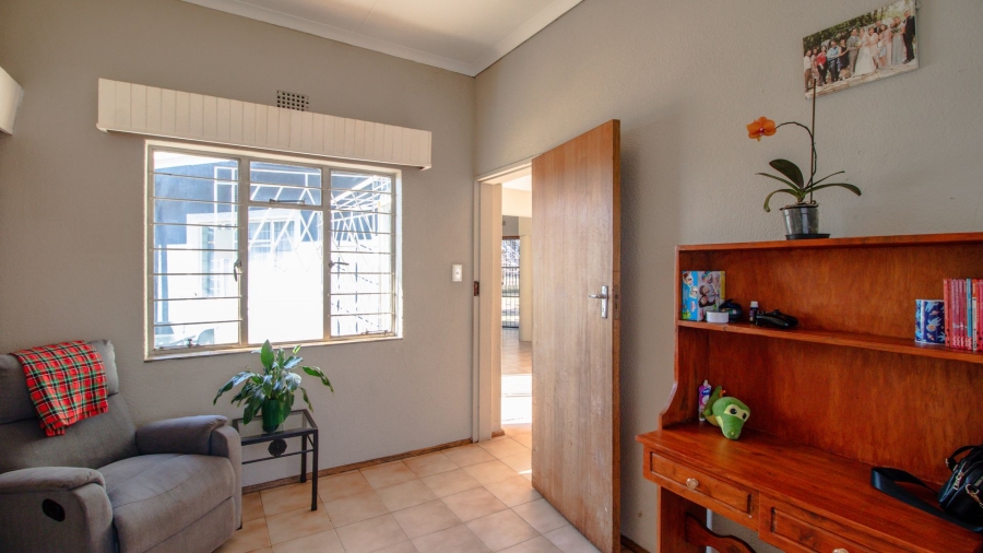 2 Bedroom Property for Sale in Glen Marais Gauteng