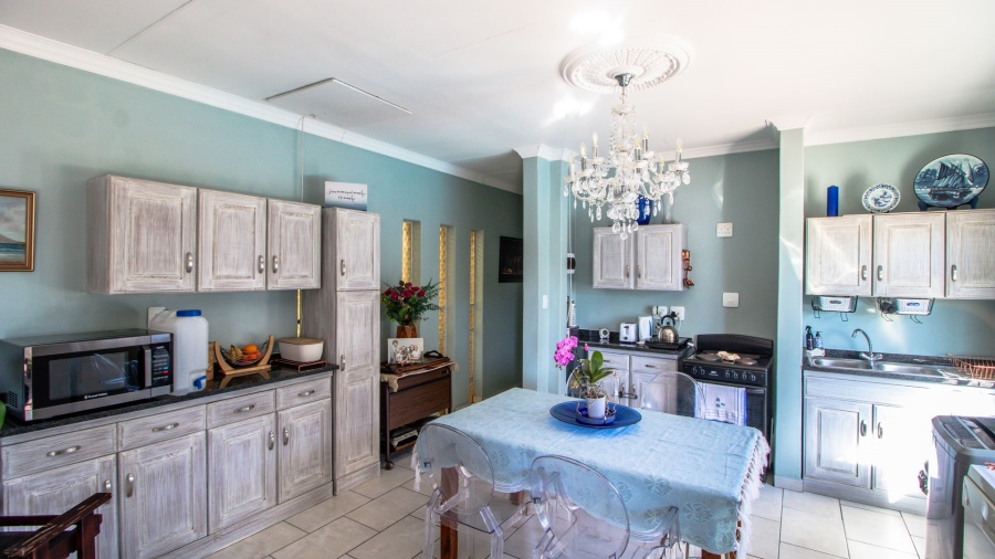 2 Bedroom Property for Sale in Glen Marais Gauteng
