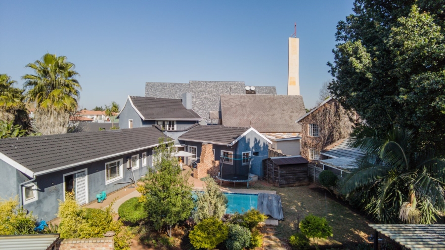 2 Bedroom Property for Sale in Glen Marais Gauteng