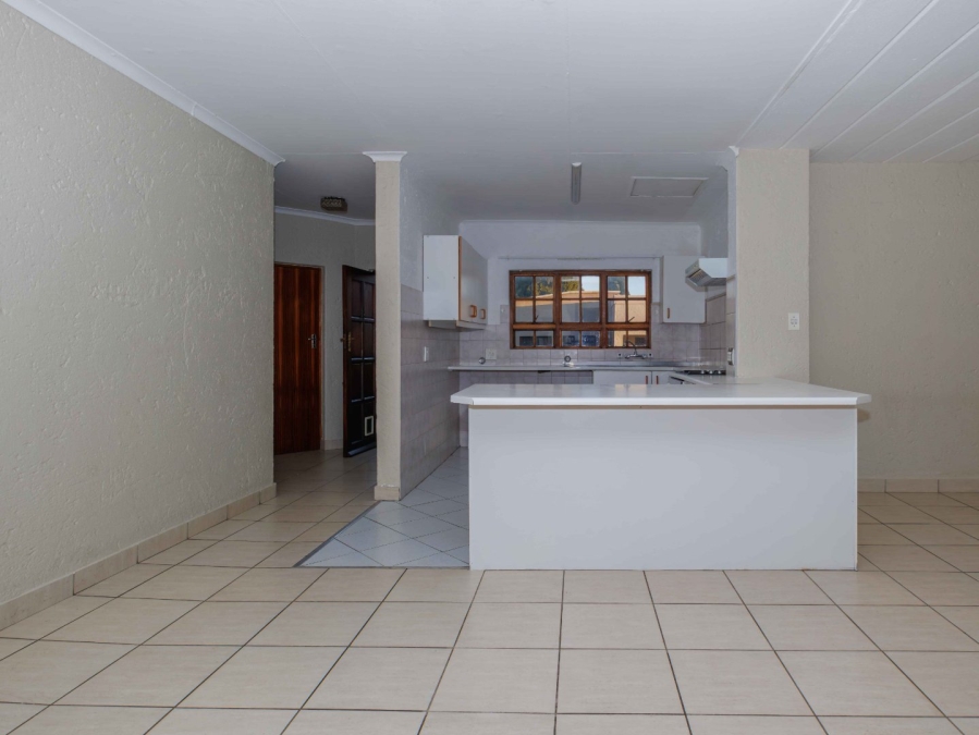 3 Bedroom Property for Sale in Dowerglen Gauteng