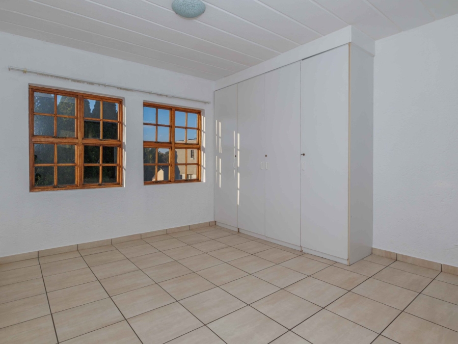 3 Bedroom Property for Sale in Dowerglen Gauteng
