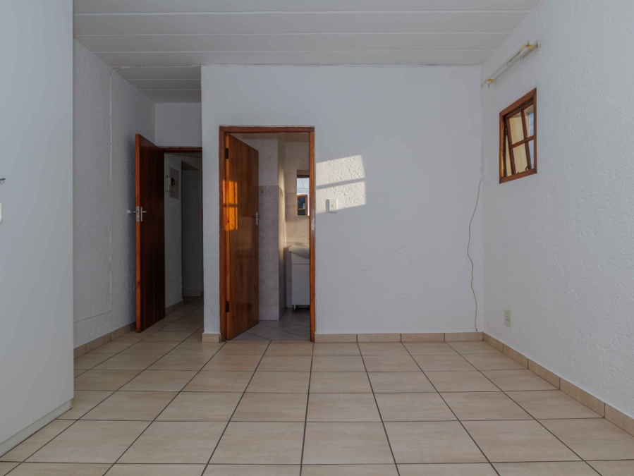 3 Bedroom Property for Sale in Dowerglen Gauteng