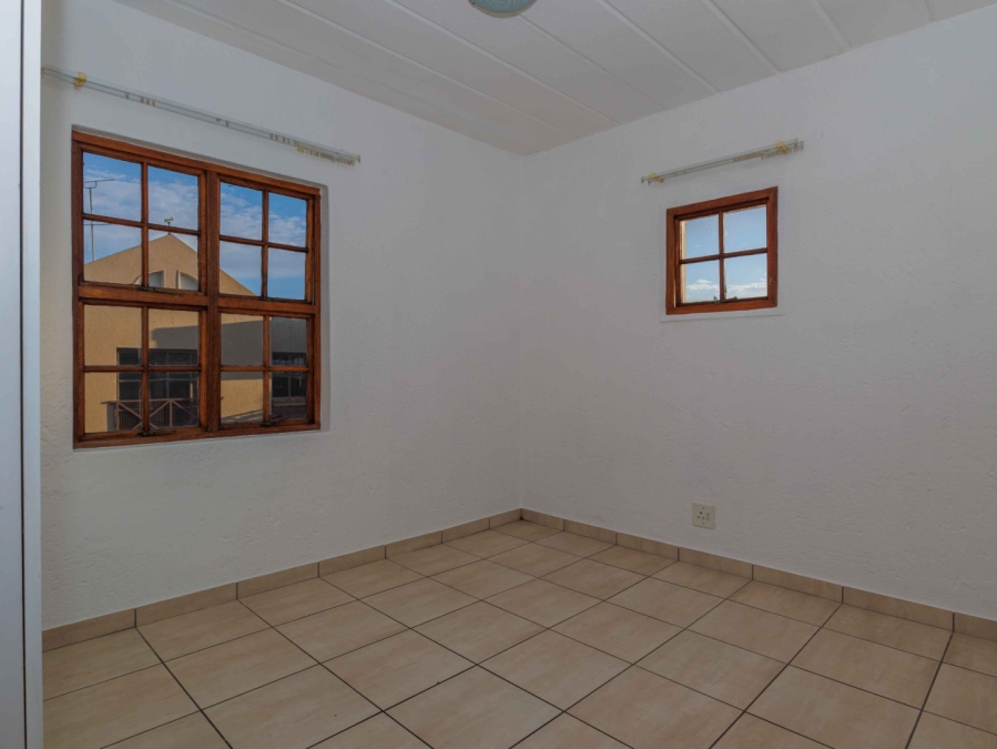 3 Bedroom Property for Sale in Dowerglen Gauteng