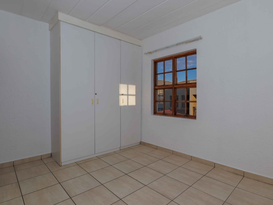 3 Bedroom Property for Sale in Dowerglen Gauteng